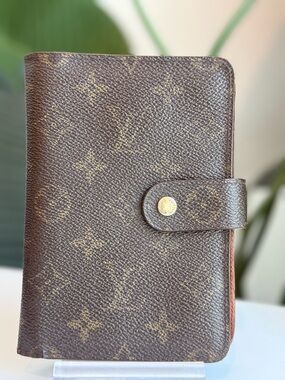 Louis Vuitton ‘Monogram Porte Papier Zippe Wallet ‘